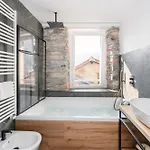 Dn Art - D First Floor With View Terrace And Hot Tub Blevio