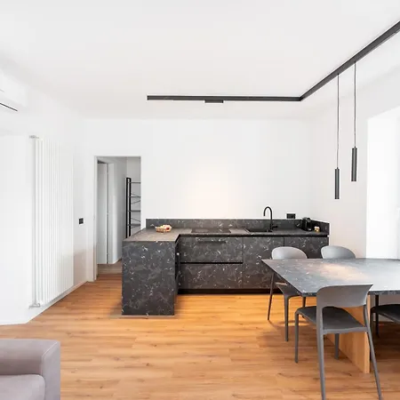 Dn Art - D First Floor With View Terrace And Hot Tub Apartment