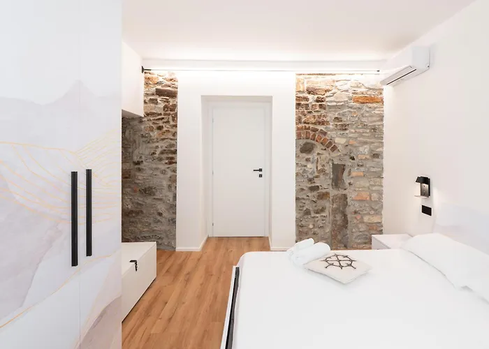 Apartment Dn Art - D First Floor With View Terrace And Hot Tub Blevio