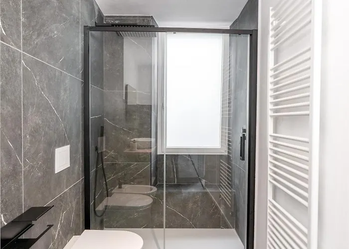 Apartment Dn Art - D First Floor With View Terrace And Hot Tub Blevio